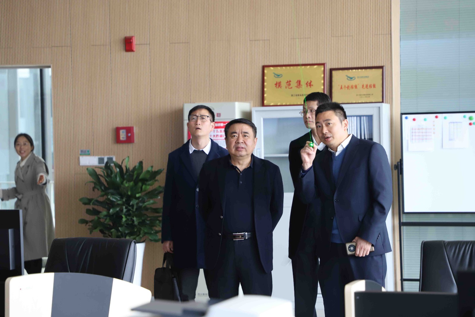 1679034033645211.jpg c9cc4bdef62ee985be5a1aa3a4bd8f9.jpg