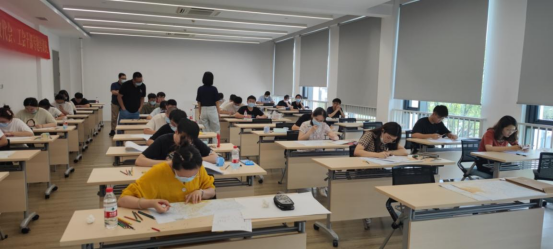 培訓公司保障完成2022年(nián)華東(dōng)地(dì)區(qū) 第一(yī)期航空(kōng)氣象人(rén)員(yuán)執照(zhào)考試